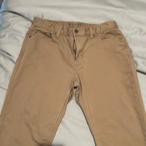 Banana Republic men’s athletic fit travel Jean 34x30